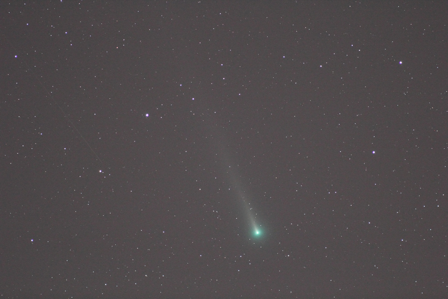 『C/2021 A1 レナード彗星』(2021年12月5日)
