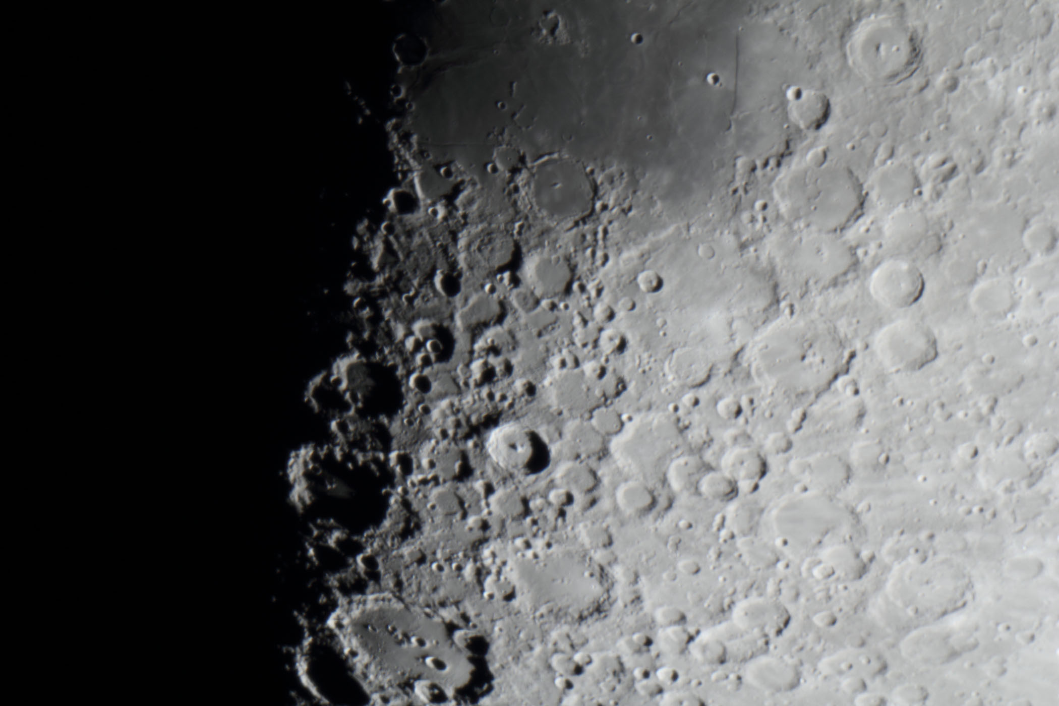 『月(月齢9.2)雲の海・ティコ付近』(2025年11月29)