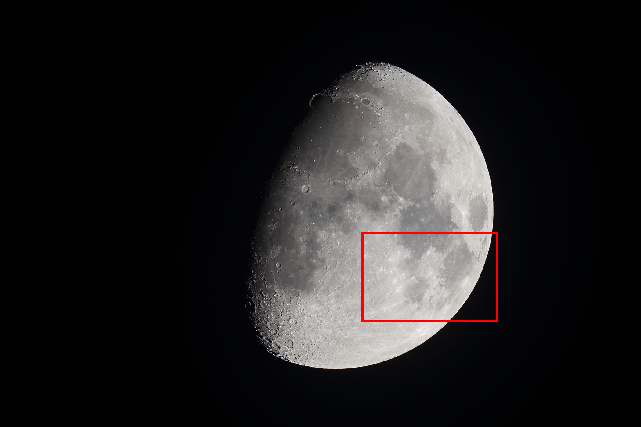 『月(月齢9.2)神酒の海・豊かの海付近』(2025年11月29)