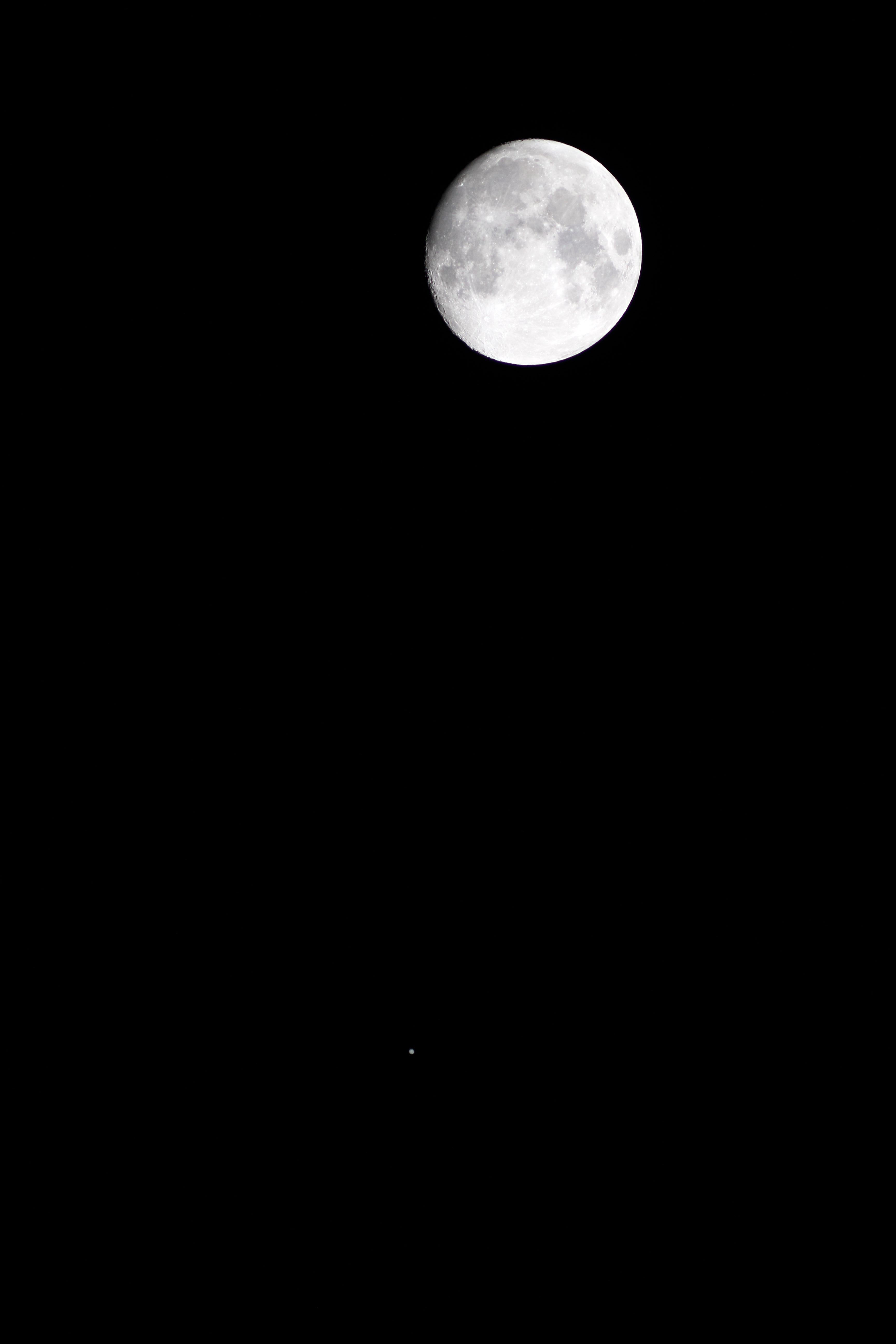 『月と木星（離角3.9度）』(2023年11月25日)