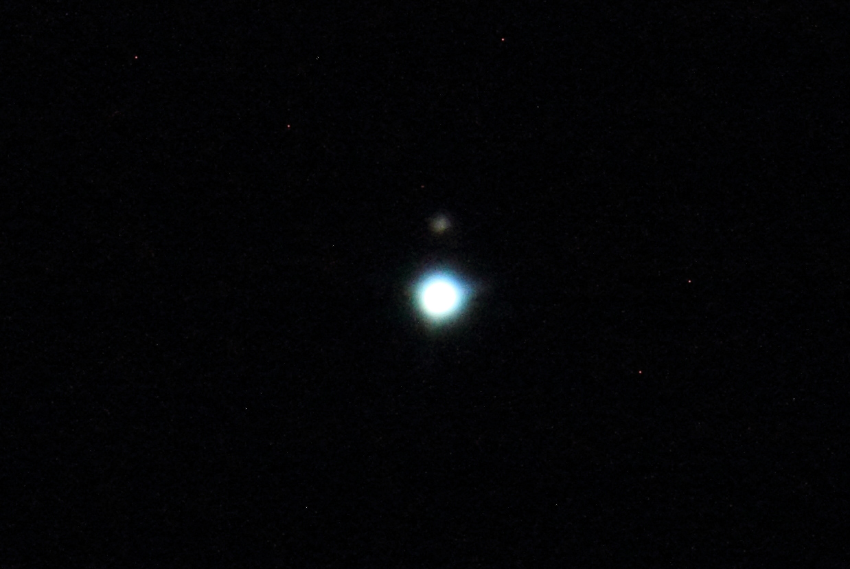 『海王星と衛星トリトン』(2022年10月20日)