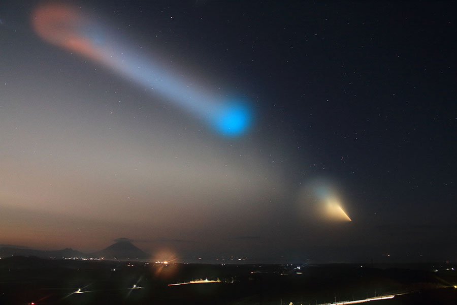 イプシロンロケット３号機／第三段燃焼とロケット雲（６：１３）