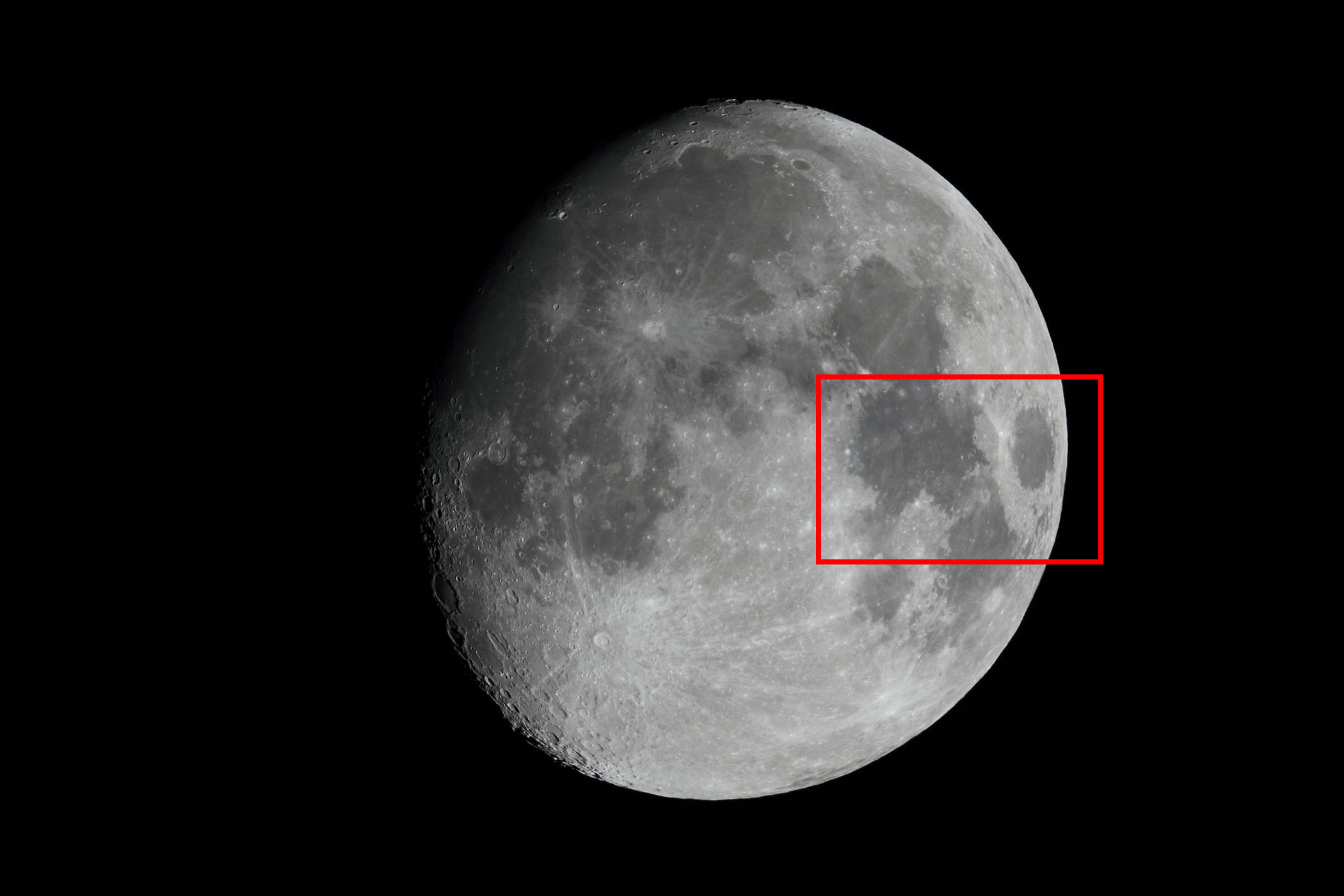 『月(月齢12.2)静かの海・危機の海付近』(2025年12月2日)